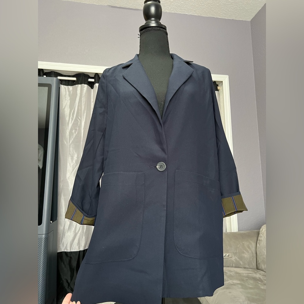 Blazer - Picture 4 of 7